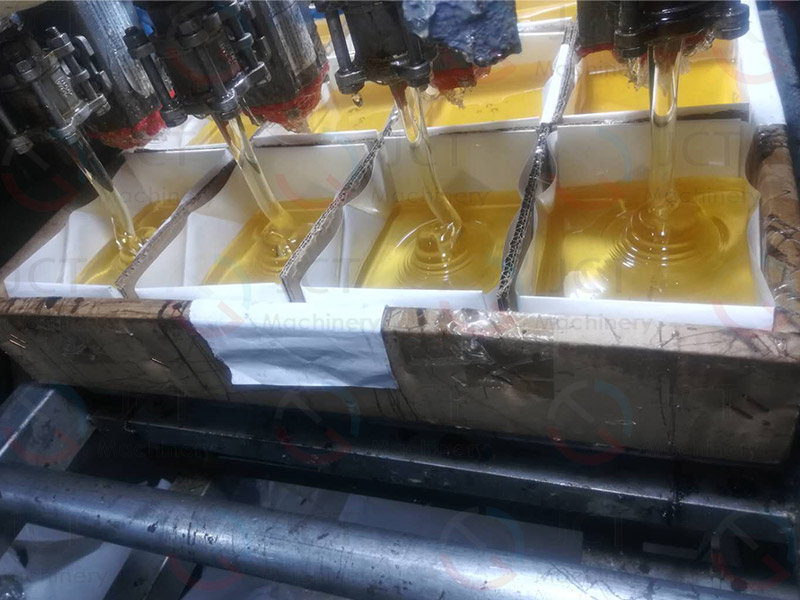 Characteristics And Applications Of Bulk Hot Melt Glue | JCT Machinery