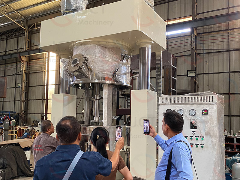 Chinese New Year Holiday Notice