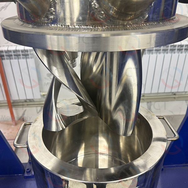 Solid Propellant Vertical Kneader