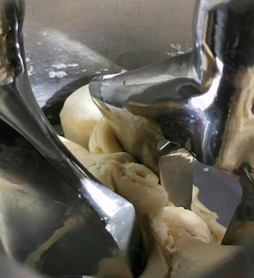 vertical kneader for dental resin production