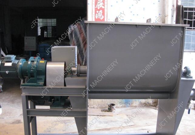 dry powder mixer