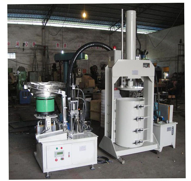 How to choose a liquid filling machine?